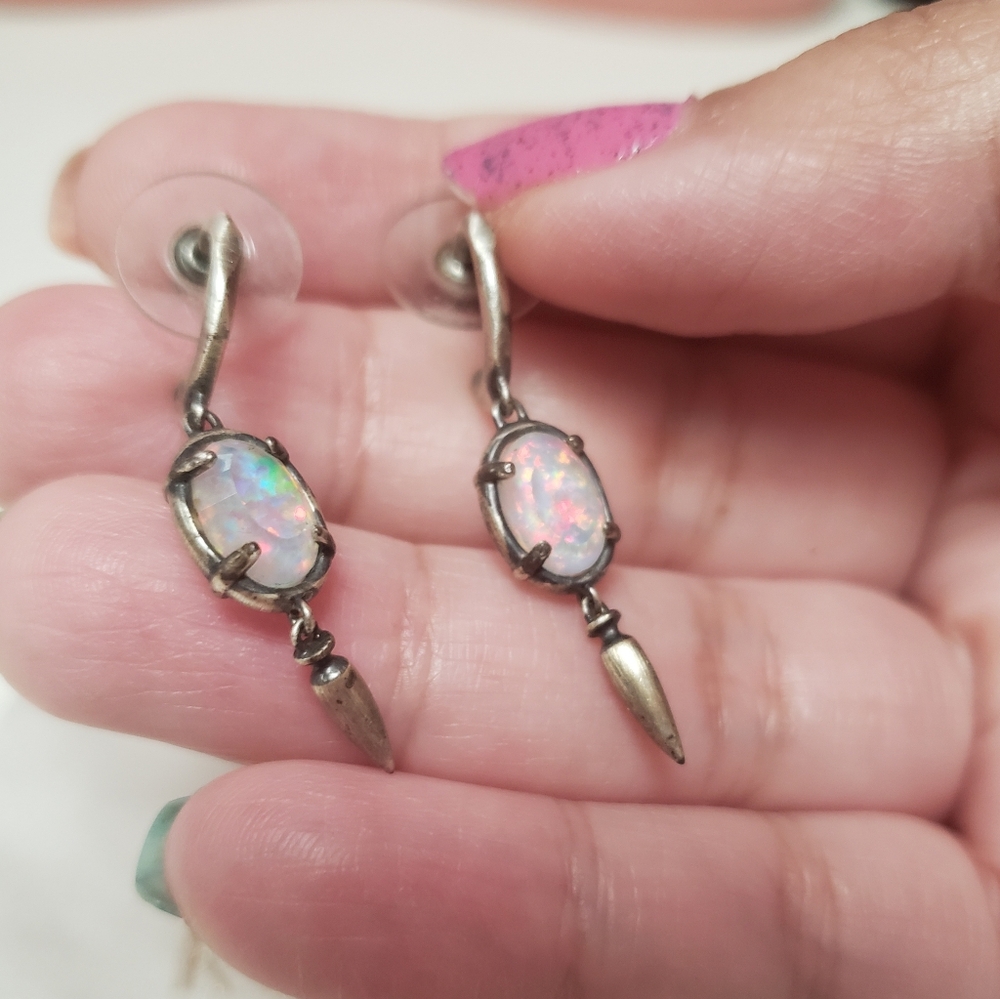 Kendra Scott Pendant Earrings with Opalescent Stone RARE HTF GUC - Picture 6 of 6
